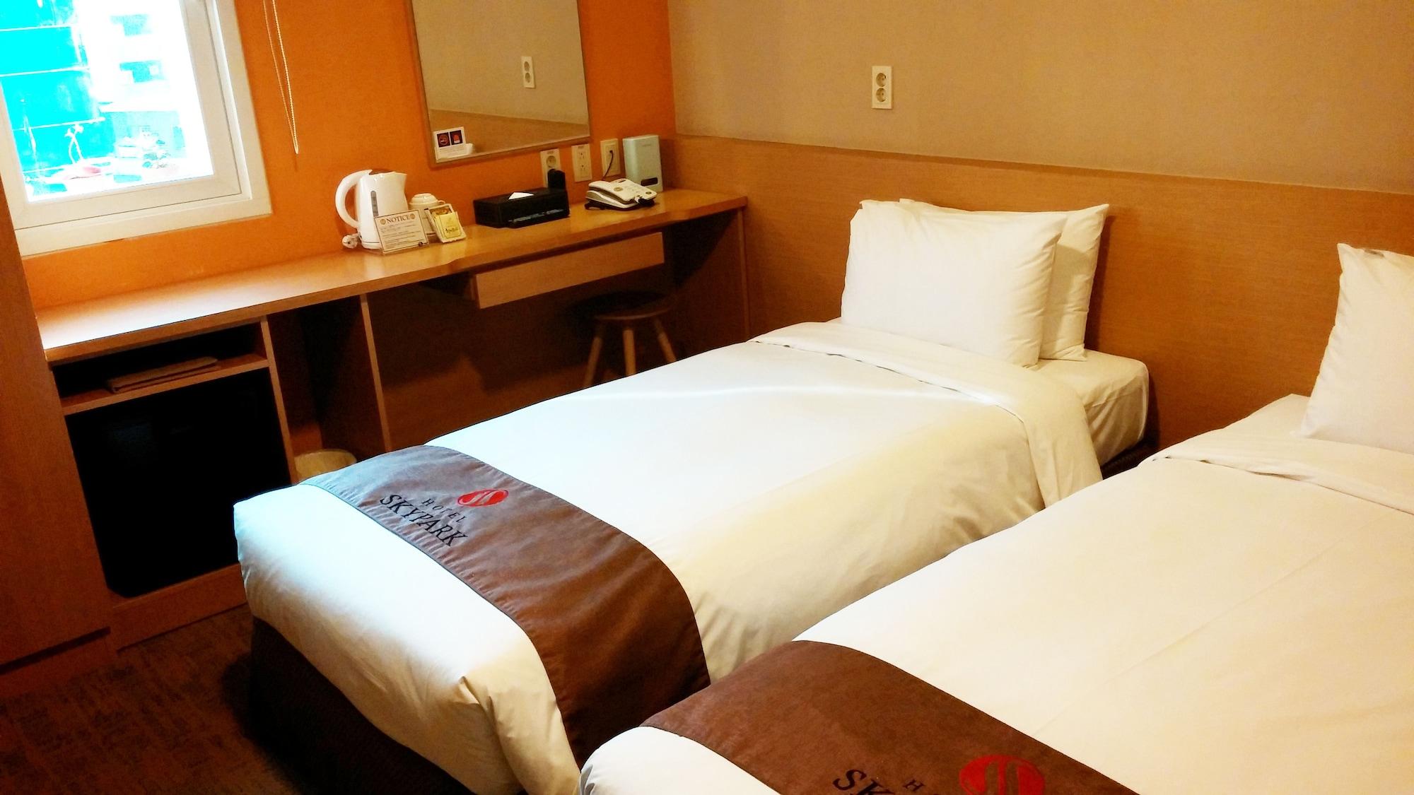 Hotel Skypark Myeongdong 3 Сеул Экстерьер фото