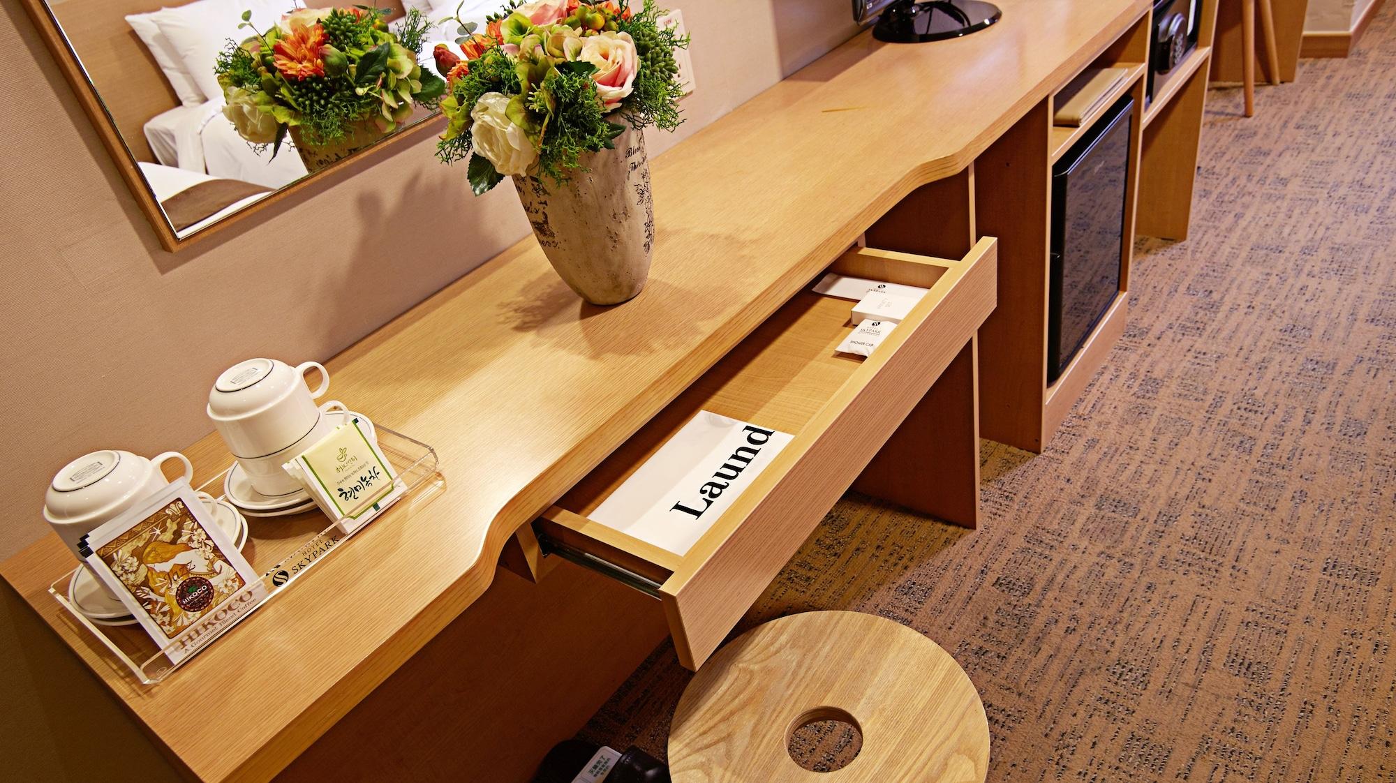 Hotel Skypark Myeongdong 3 Сеул Экстерьер фото