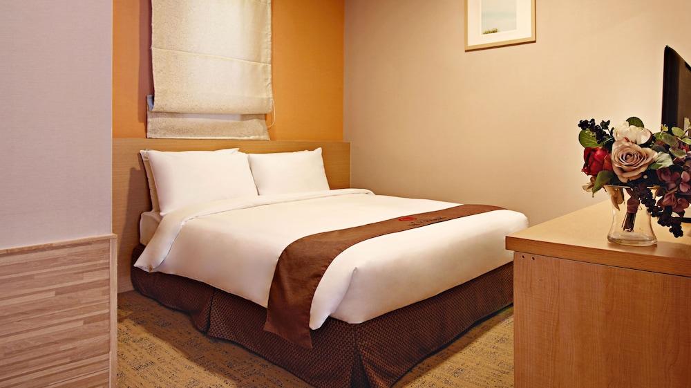 Hotel Skypark Myeongdong 3 Сеул Экстерьер фото
